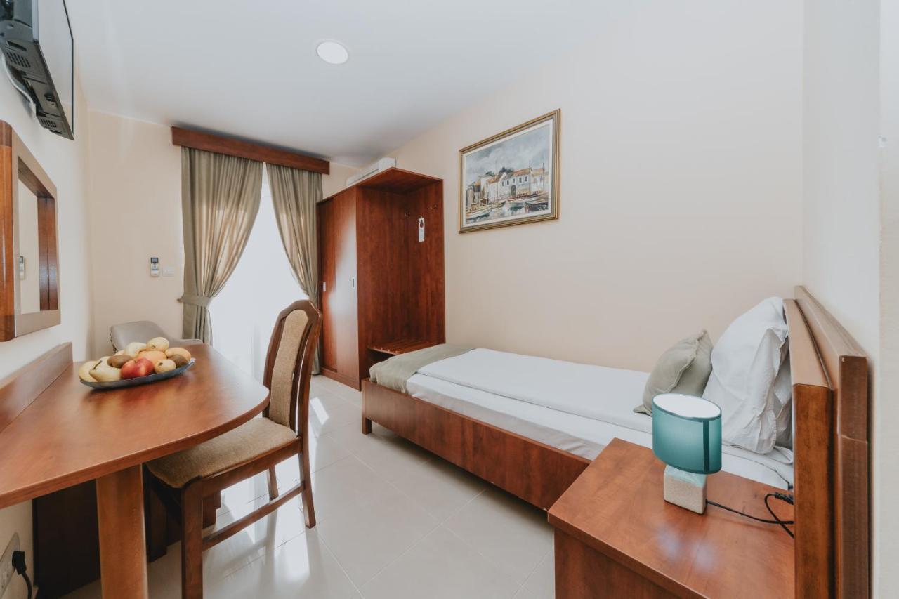 Apartmani Salus Budva Exteriér fotografie